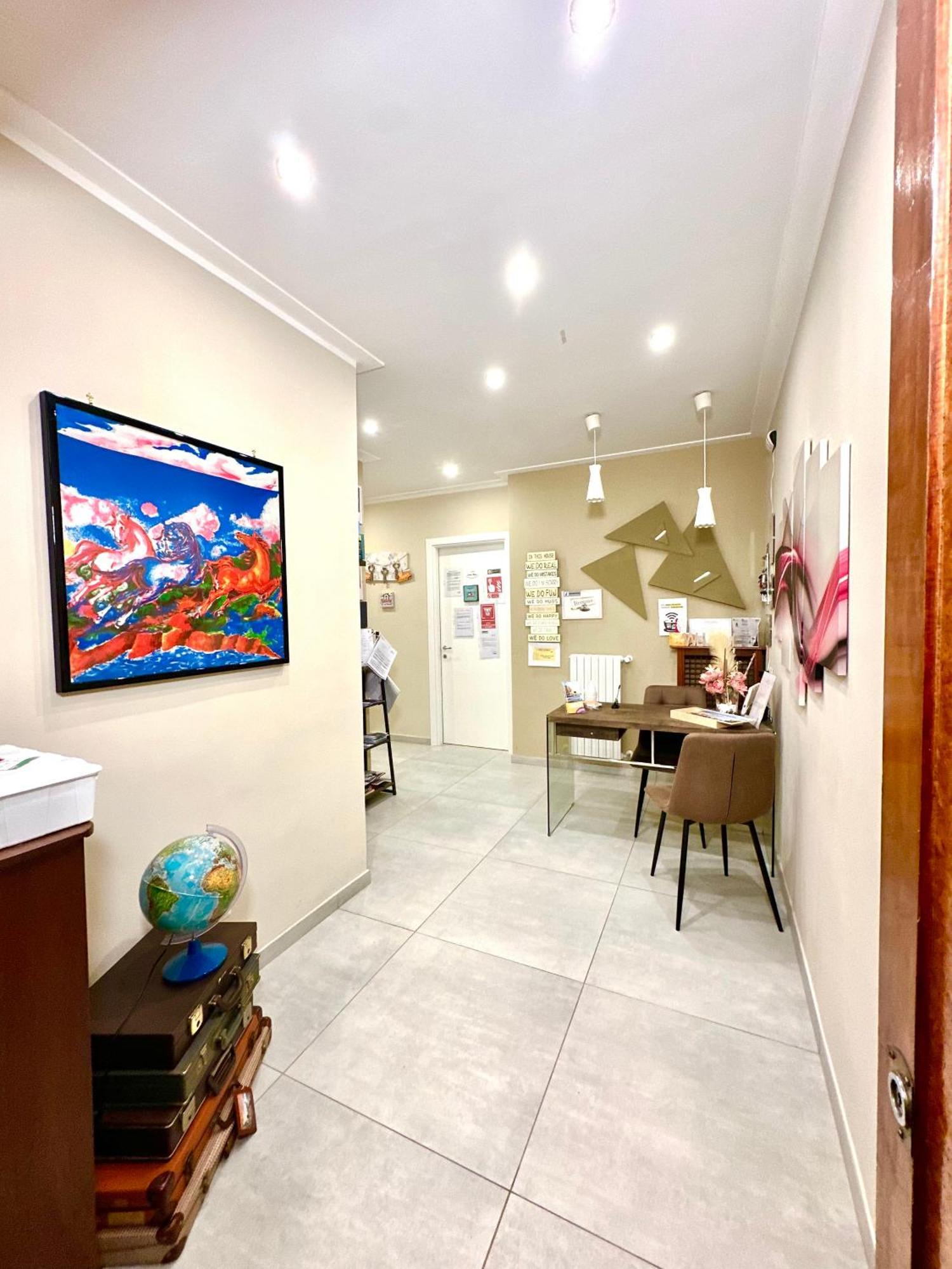 Tuttoincentro Bed & Breakfast Salerno Bagian luar foto