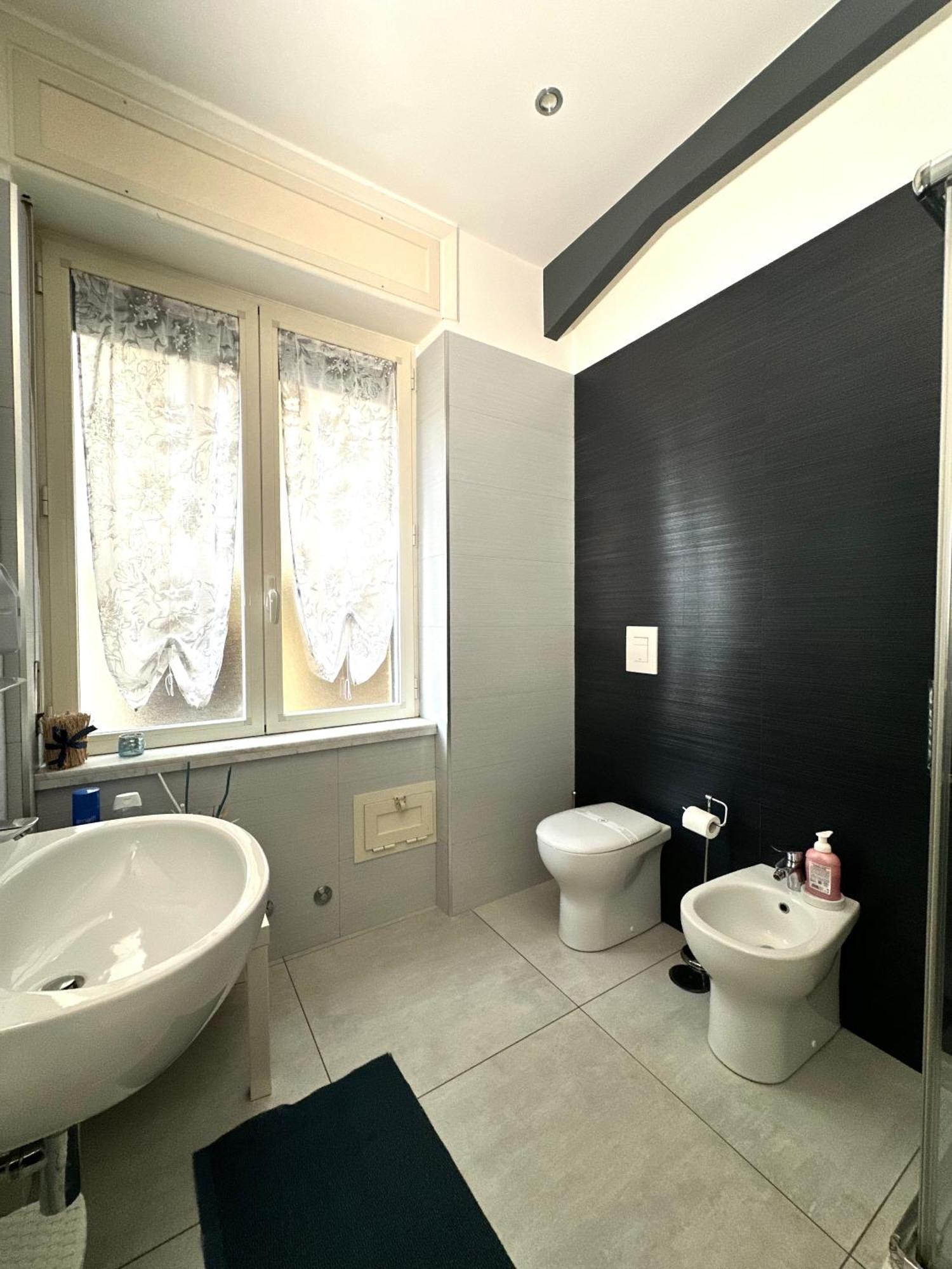 Tuttoincentro Bed & Breakfast Salerno Bagian luar foto